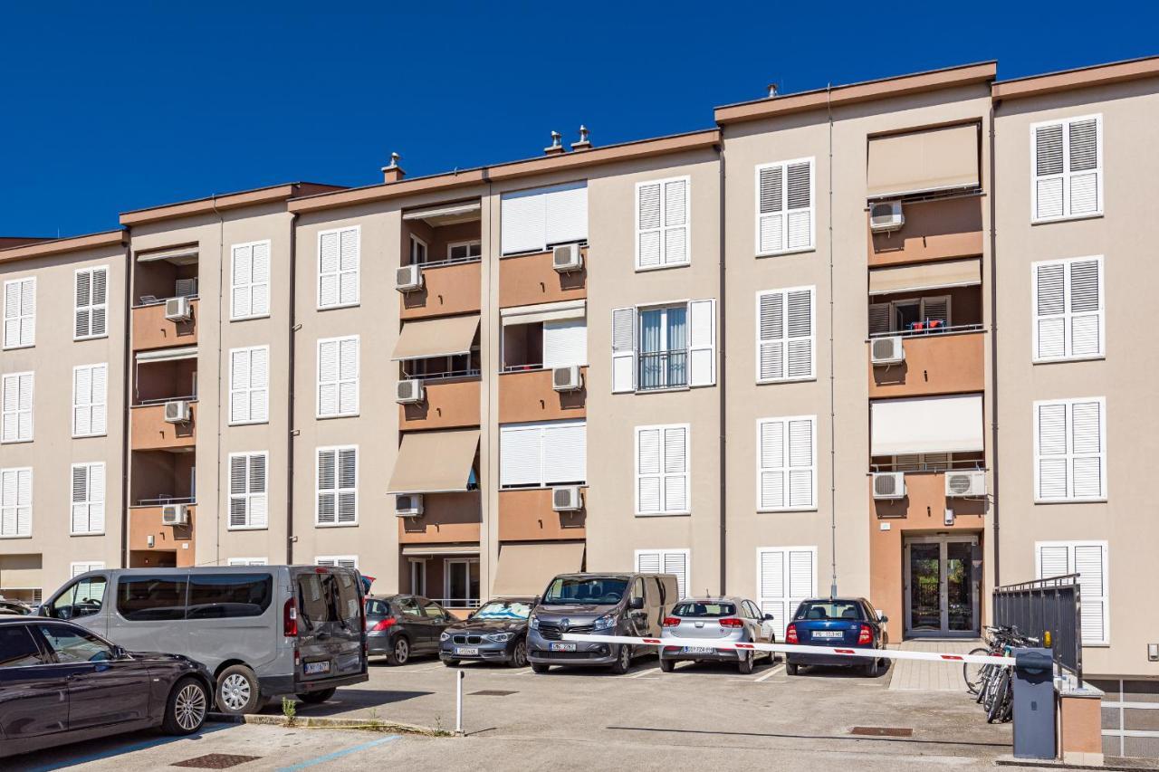 Feniks Fazana Apartman 외부 사진
